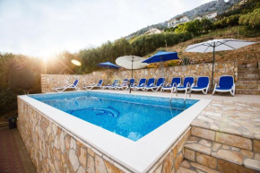 Ganzes Ferienhaus In Pisak Mit Privatem Pool